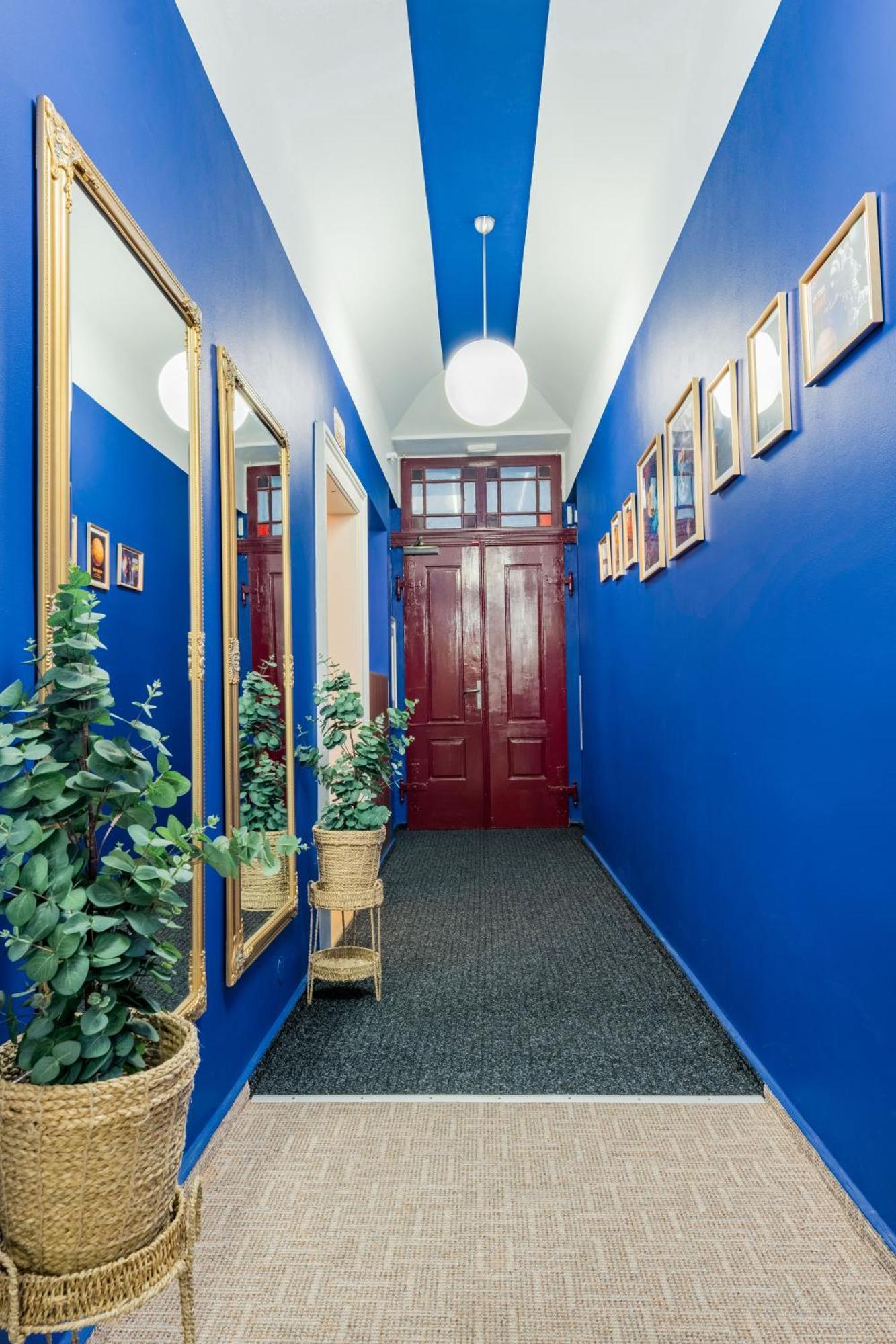 Stellar Female Hostel Прага Екстер'єр фото