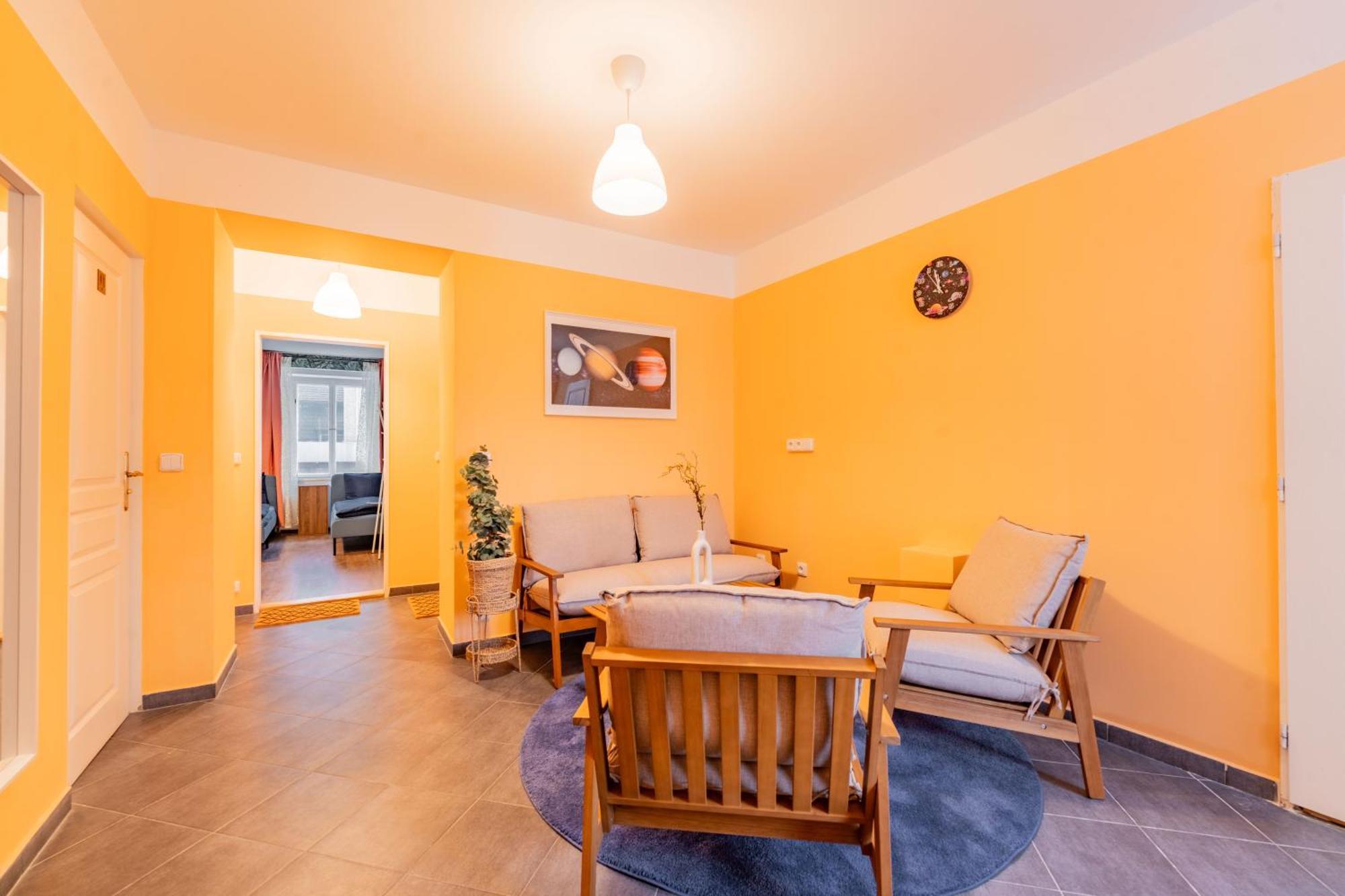 Stellar Female Hostel Прага Екстер'єр фото