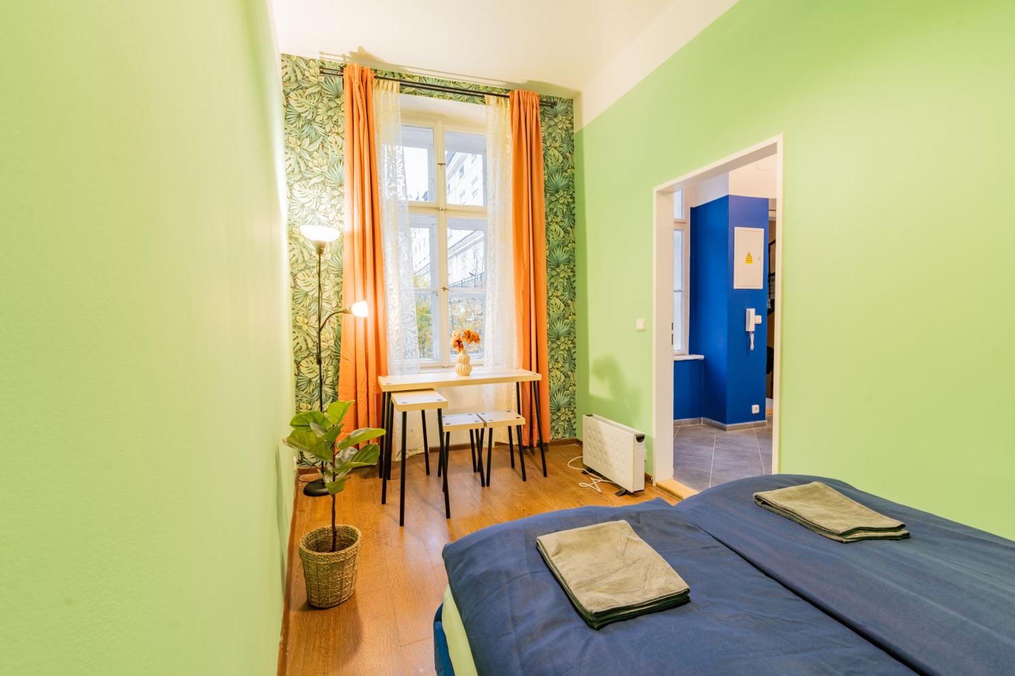 Stellar Female Hostel Прага Екстер'єр фото
