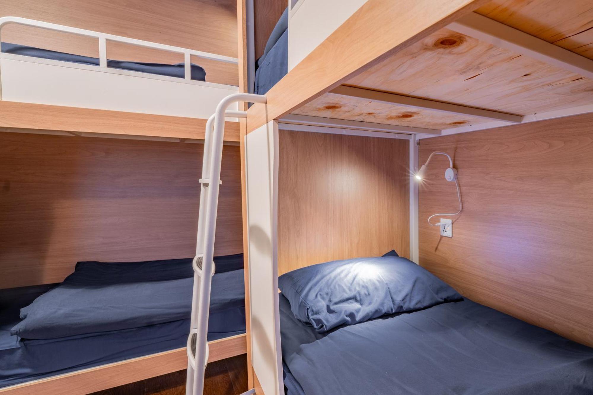 Stellar Female Hostel Прага Екстер'єр фото