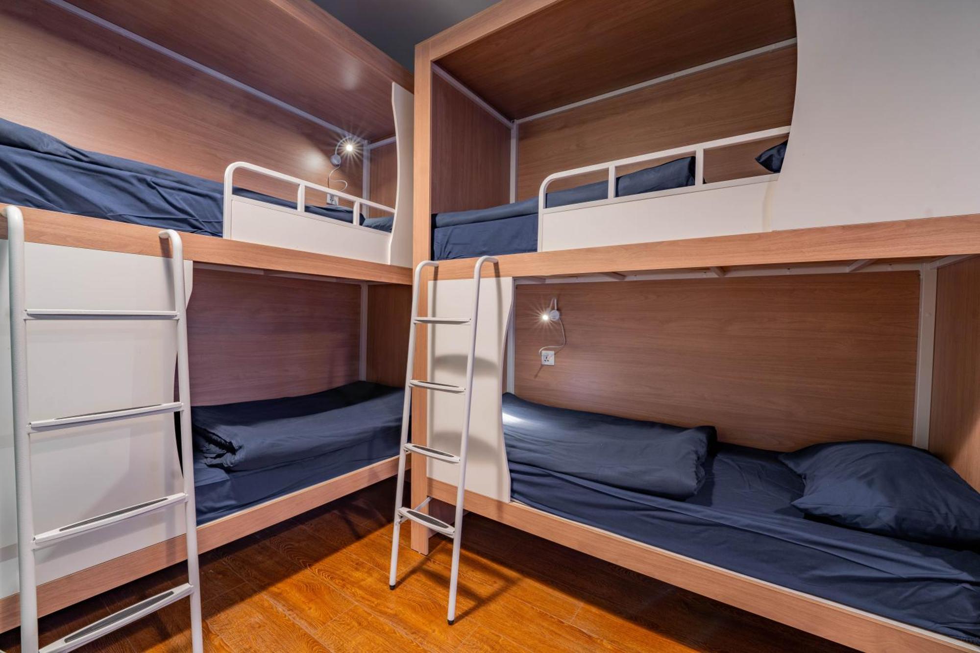 Stellar Female Hostel Прага Екстер'єр фото